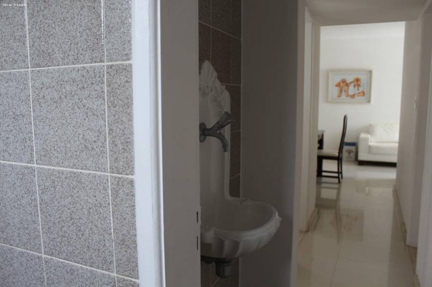 Foto 4 de Apartamento com 2 Quartos à venda, 71m² em Pituba, Salvador