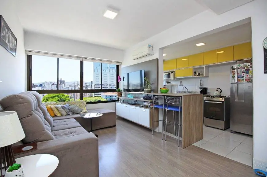 Foto 1 de Apartamento com 2 Quartos à venda, 66m² em Santana, Porto Alegre