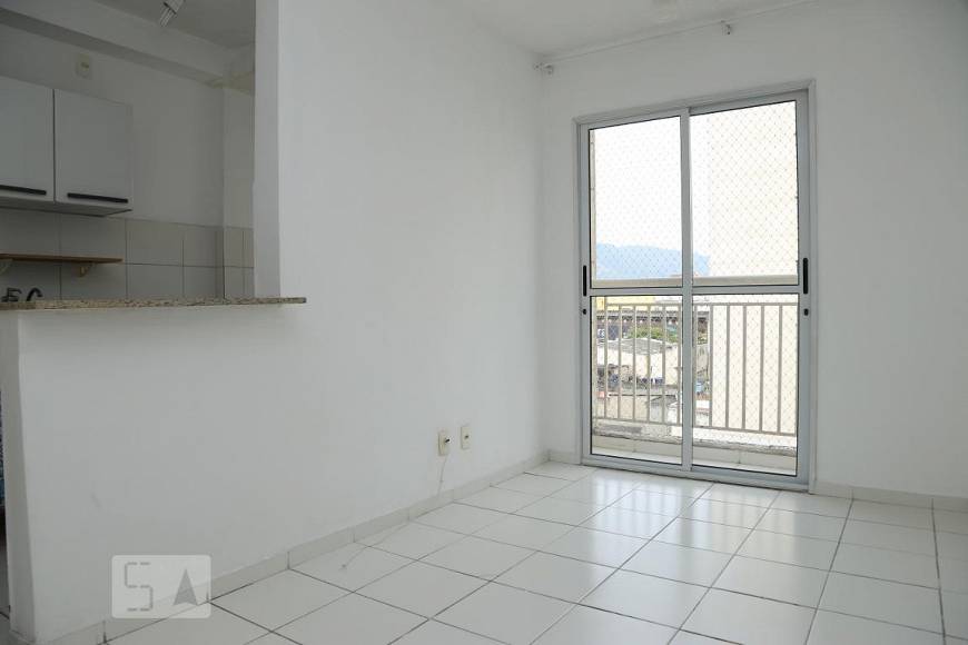 Foto 2 de Apartamento com 2 Quartos para alugar, 48m² em São Cristóvão, Rio de Janeiro