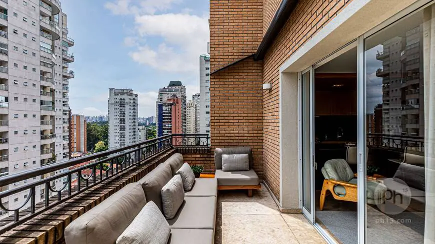 Foto 1 de Apartamento com 2 Quartos à venda, 167m² em Vila Nova Conceição, São Paulo