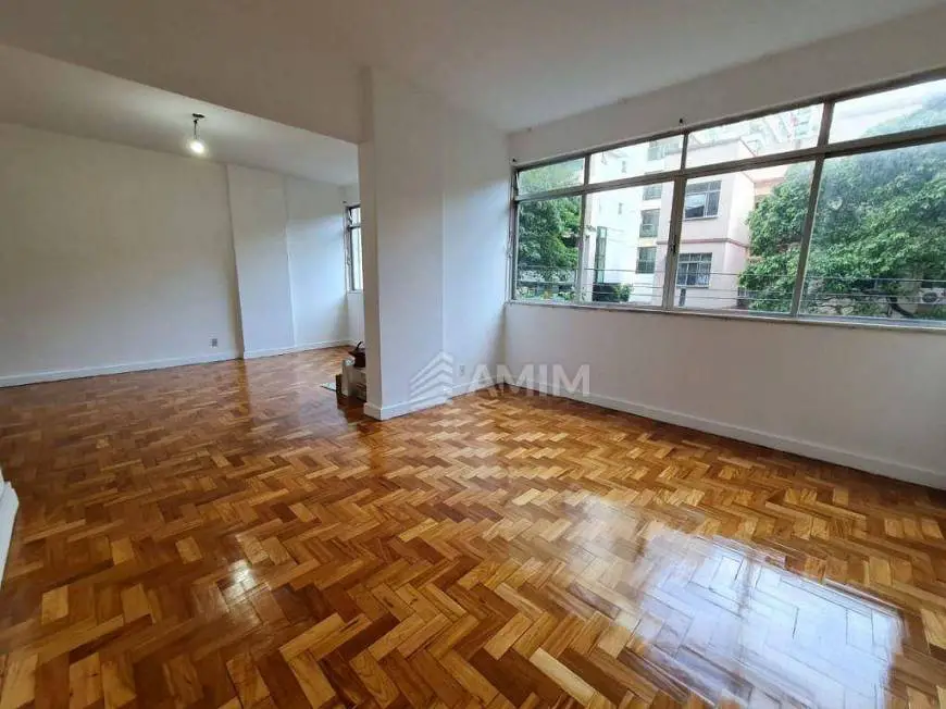 Foto 4 de Apartamento com 3 Quartos à venda, 120m² em Icaraí, Niterói
