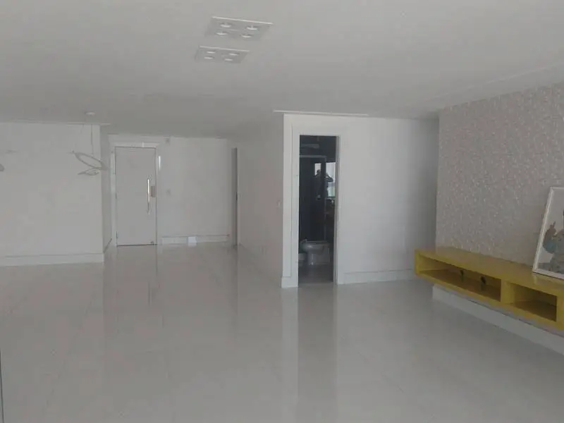 Foto 3 de Apartamento com 3 Quartos à venda, 180m² em Itapuã, Vila Velha