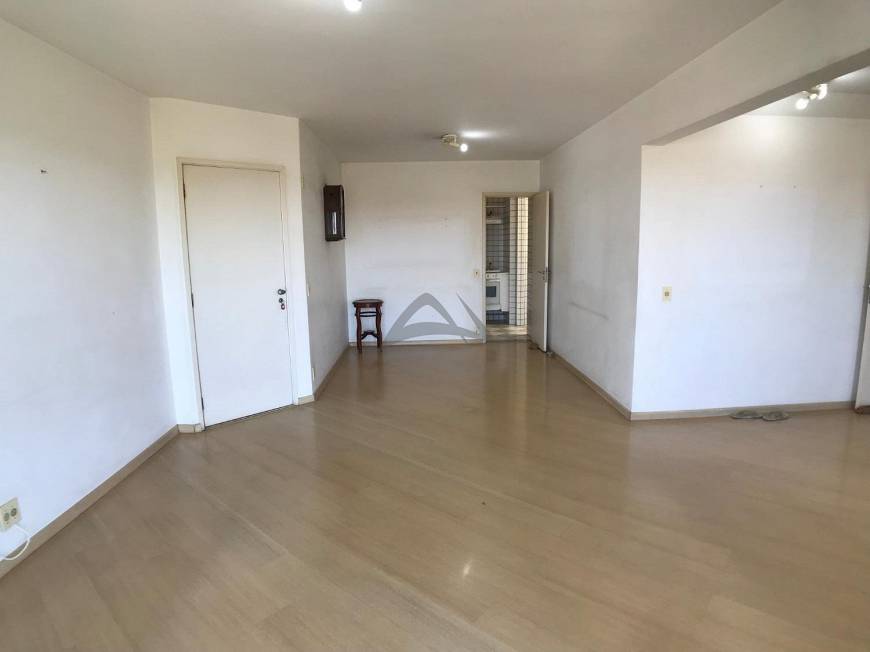 Foto 3 de Apartamento com 3 Quartos à venda, 107m² em Jardim das Paineiras, Campinas