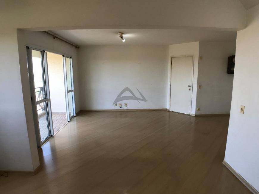 Foto 5 de Apartamento com 3 Quartos à venda, 107m² em Jardim das Paineiras, Campinas