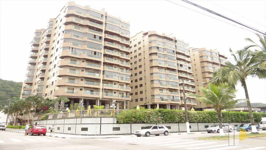 Foto 1 de Apartamento com 3 Quartos à venda, 137m² em Jardim Marina, Mongaguá