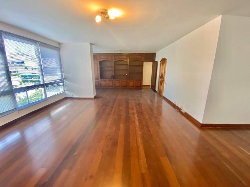 Foto 2 de Apartamento com 3 Quartos para alugar, 170m² em Leblon, Rio de Janeiro