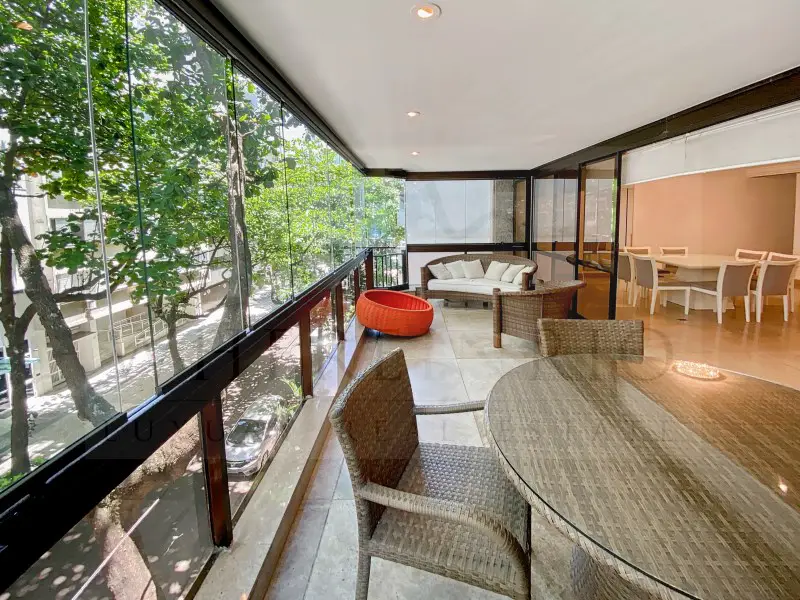 Foto 1 de Apartamento com 3 Quartos para alugar, 200m² em Leblon, Rio de Janeiro