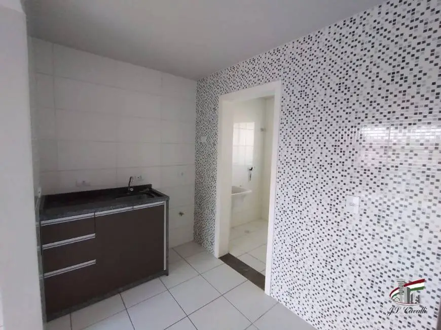 Foto 4 de Apartamento com 3 Quartos para alugar, 74m² em Novo Mundo, Curitiba