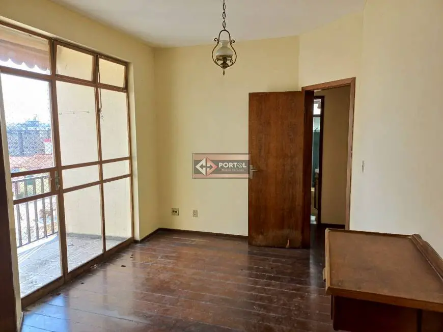 Foto 1 de Apartamento com 3 Quartos à venda, 133m² em Planalto, Belo Horizonte