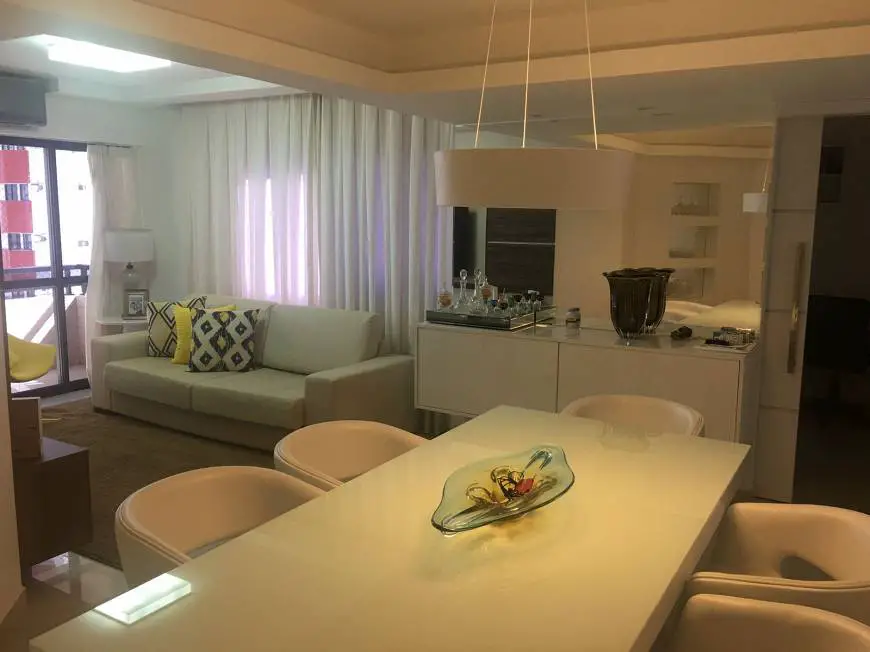 Foto 1 de Apartamento com 3 Quartos à venda, 100m² em Ponta Verde, Maceió