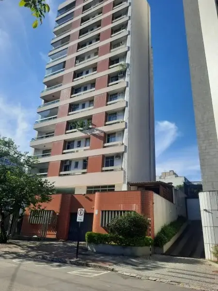Foto 1 de Apartamento com 3 Quartos para alugar, 120m² em Praia do Canto, Vitória
