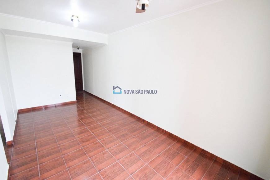 Foto 2 de Apartamento com 3 Quartos para alugar, 72m² em Saúde, São Paulo