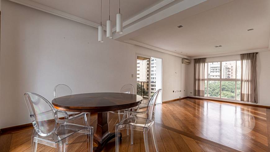 Foto 1 de Apartamento com 3 Quartos para venda ou aluguel, 200m² em Vila Nova Conceição, São Paulo