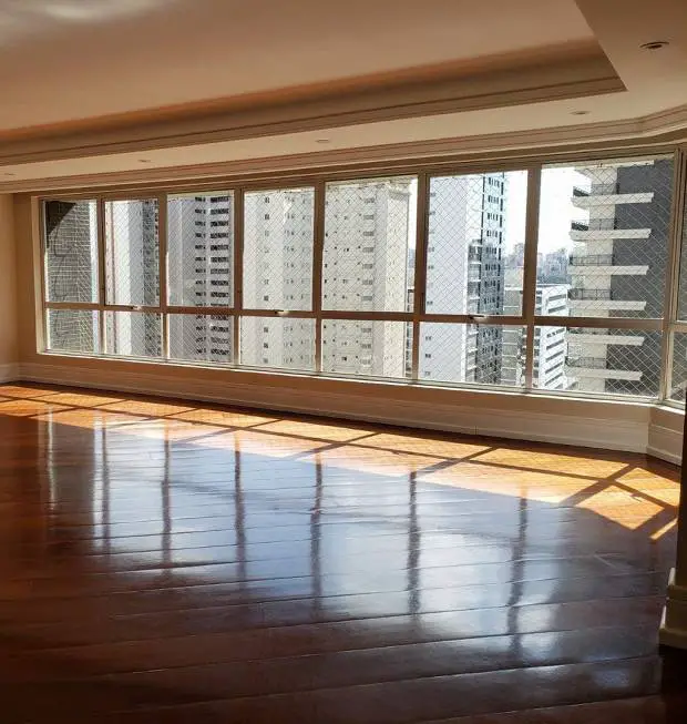 Foto 1 de Apartamento com 4 Quartos à venda, 248m² em Água Verde, Curitiba