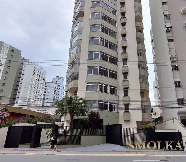 Foto 1 de Apartamento com 4 Quartos para alugar, 264m² em Centro, Florianópolis
