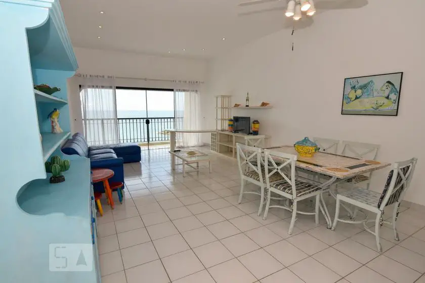 Foto 2 de Apartamento com 4 Quartos para alugar, 220m² em Centro, Guarujá