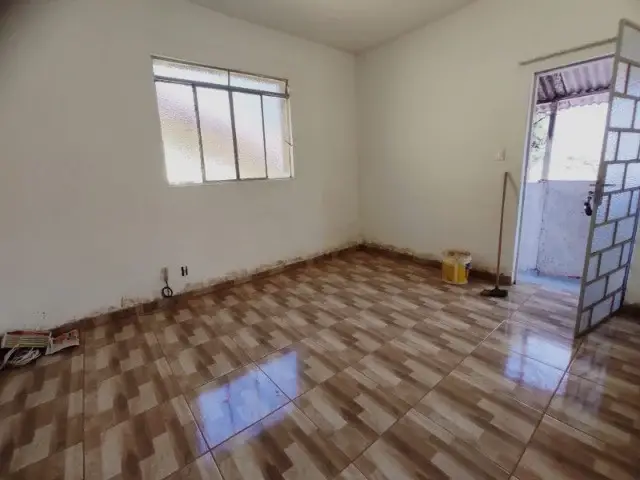 Foto 1 de Casa com 2 Quartos para alugar, 60m² em Vera Cruz, Belo Horizonte