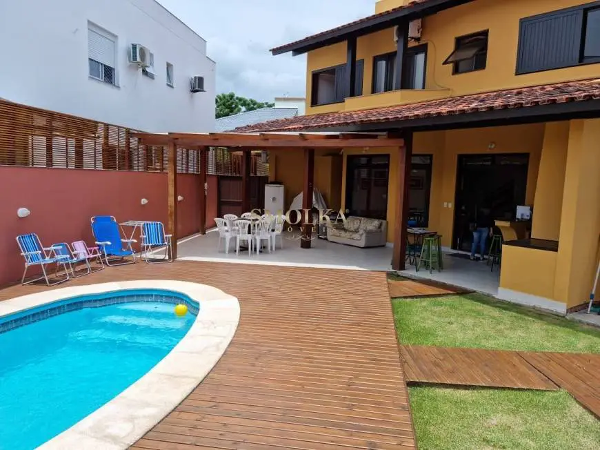 Foto 2 de Casa com 4 Quartos à venda, 267m² em Córrego Grande, Florianópolis