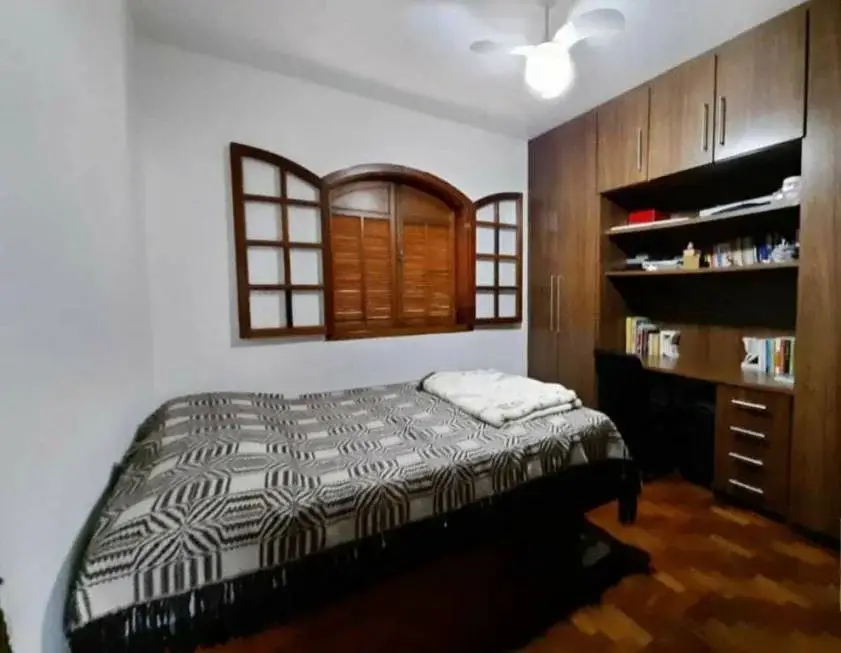 Foto 3 de Casa com 4 Quartos à venda, 360m² em Santa Rosa, Belo Horizonte