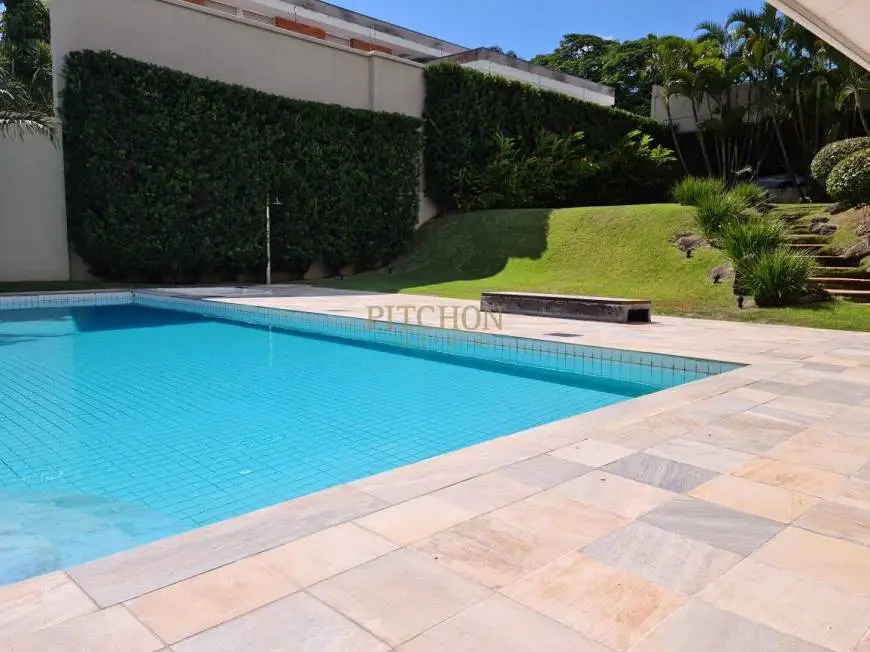 Foto 2 de Casa com 5 Quartos à venda, 1500m² em São Luíz, Belo Horizonte