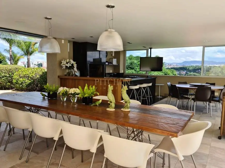 Foto 5 de Casa com 5 Quartos à venda, 1500m² em São Luíz, Belo Horizonte
