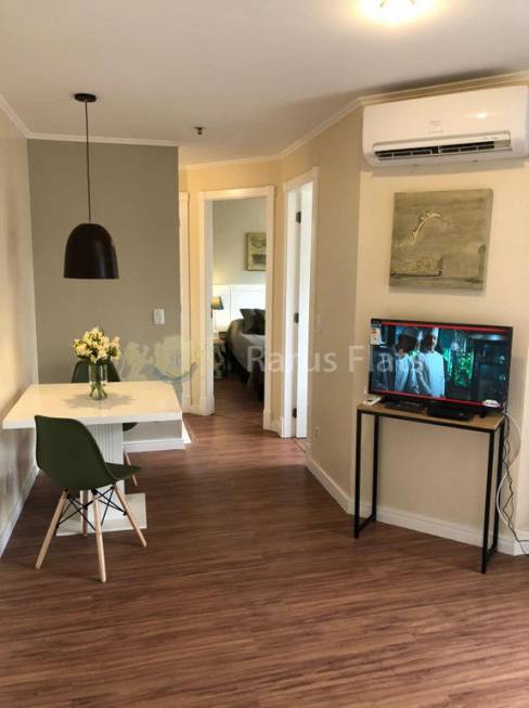 Foto 1 de Flat com 2 Quartos para alugar, 52m² em Vila Olímpia, São Paulo