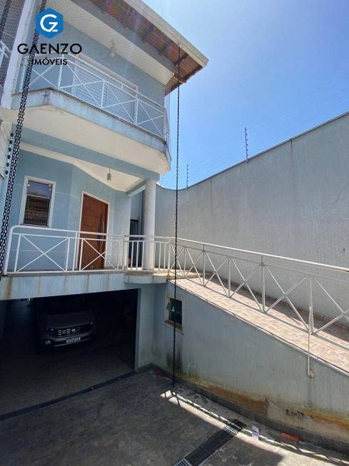 Foto 1 de Sobrado com 3 Quartos à venda, 200m² em Vila Osasco, Osasco