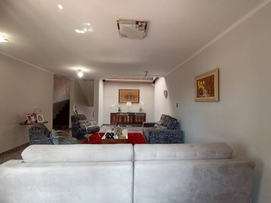 Foto 2 de Sobrado com 5 Quartos à venda, 360m² em Vila Trujillo, Sorocaba