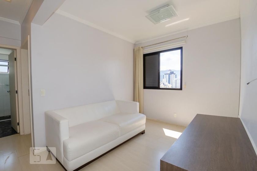 Foto 1 de Apartamento com 2 Quartos para alugar, 62m² em Agronômica, Florianópolis