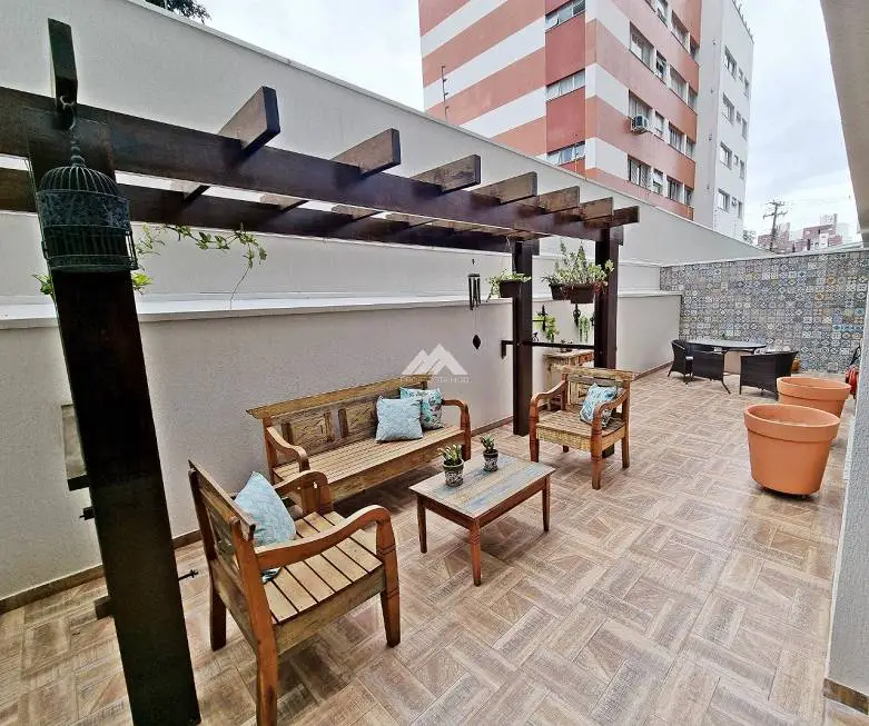 Foto 3 de Apartamento com 2 Quartos à venda, 123m² em Centro Cívico, Curitiba