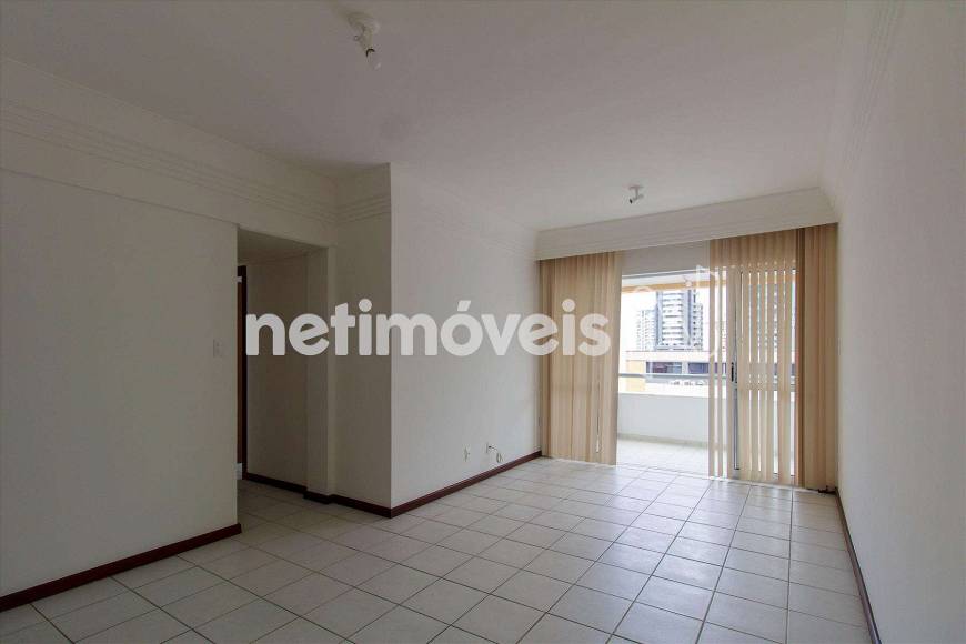 Foto 4 de Apartamento com 2 Quartos para alugar, 95m² em Stiep, Salvador