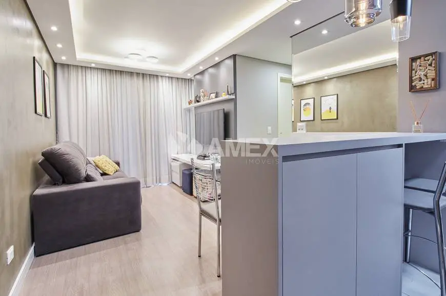 Foto 1 de Apartamento com 2 Quartos à venda, 59m² em Uberaba, Curitiba