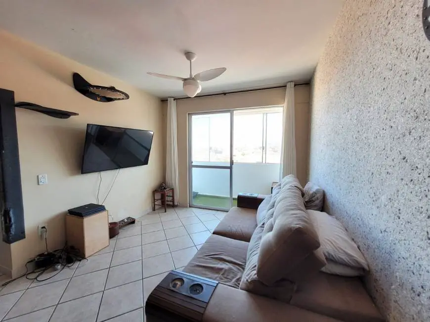 Foto 1 de Apartamento com 3 Quartos à venda, 77m² em Barreiros, São José