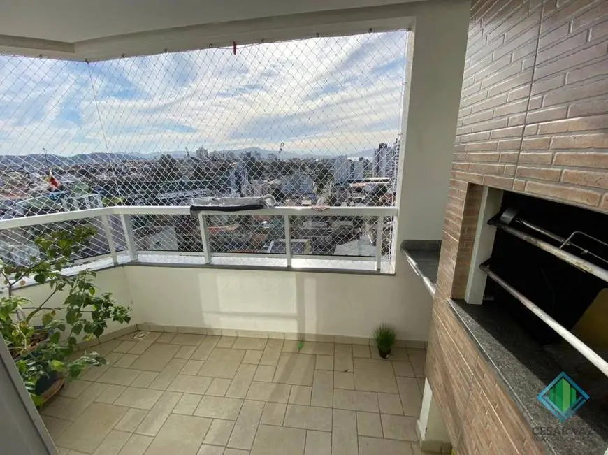 Foto 1 de Apartamento com 3 Quartos à venda, 136m² em Canto, Florianópolis