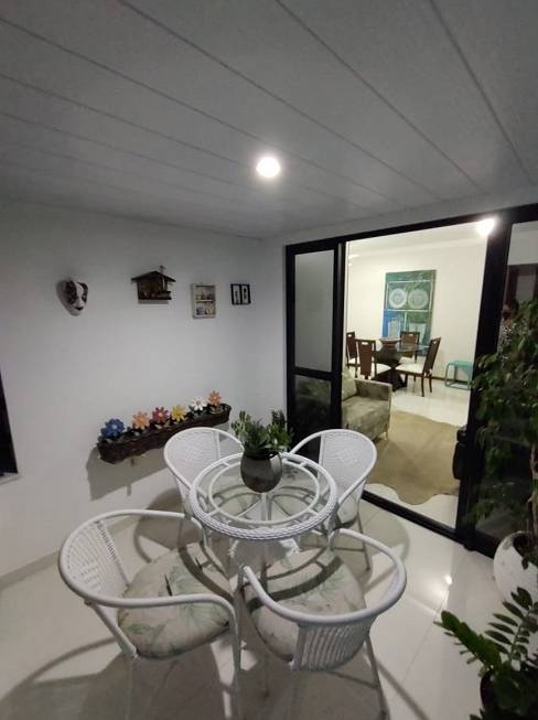 Foto 2 de Apartamento com 3 Quartos à venda, 85m² em Pituba, Salvador
