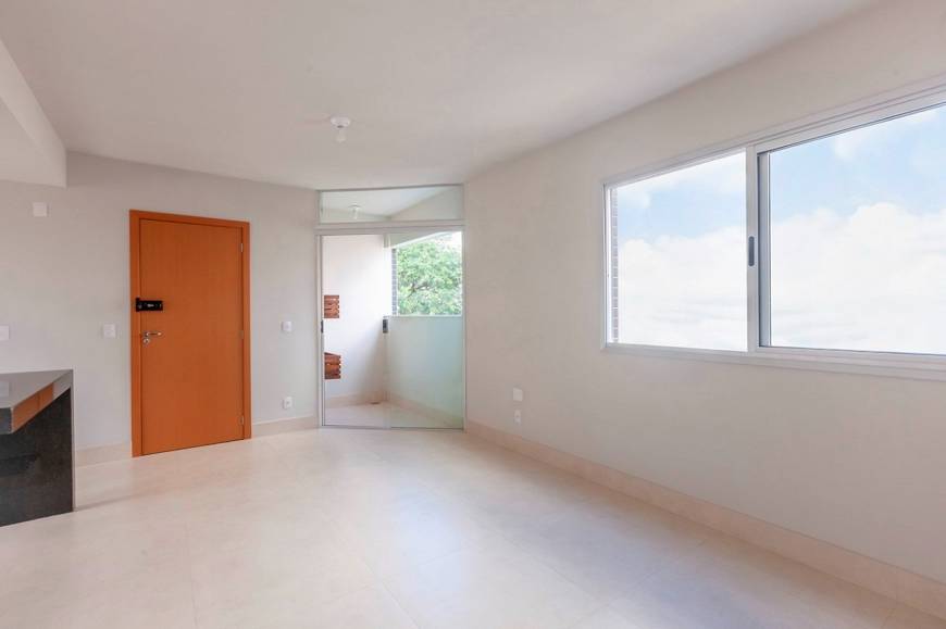Foto 2 de Apartamento com 3 Quartos à venda, 130m² em Santo Antônio, Belo Horizonte