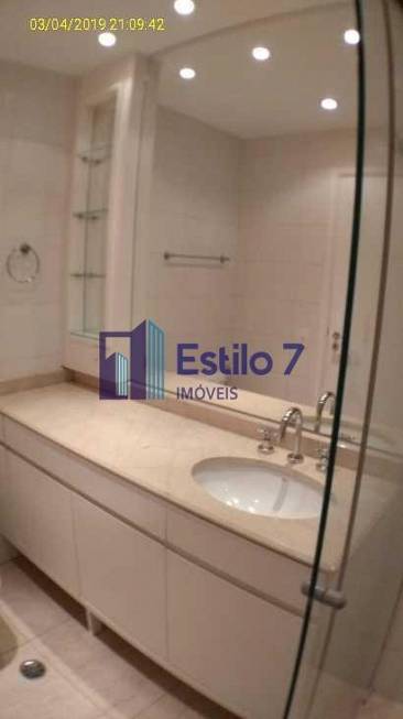 Foto 2 de Apartamento com 3 Quartos para alugar, 110m² em Vila Olímpia, São Paulo