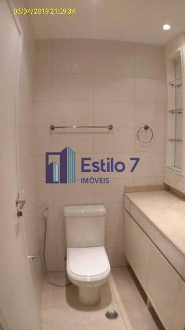 Foto 3 de Apartamento com 3 Quartos para alugar, 110m² em Vila Olímpia, São Paulo