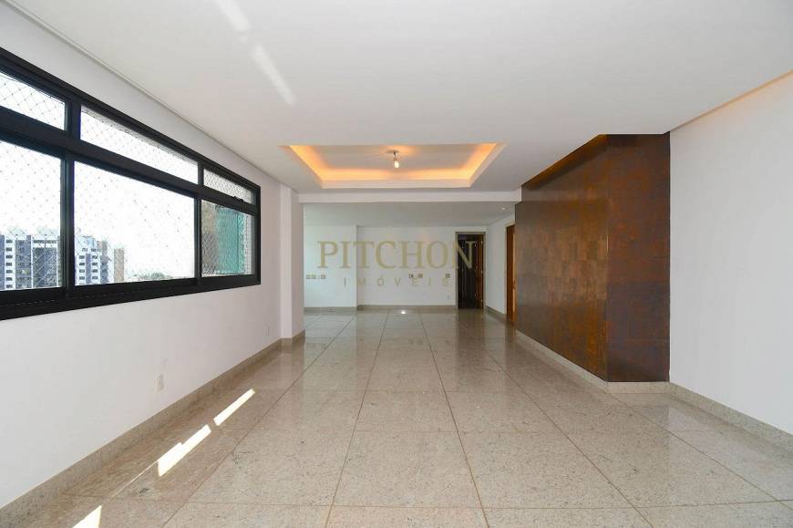 Foto 2 de Apartamento com 4 Quartos à venda, 161m² em Belvedere, Belo Horizonte