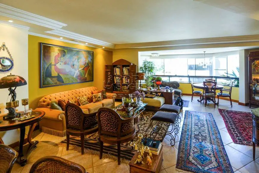 Foto 1 de Apartamento com 4 Quartos para alugar, 226m² em Centro, Florianópolis