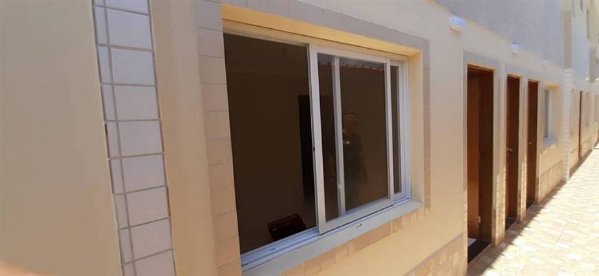 Foto 3 de Casa com 2 Quartos à venda, 44m² em Vila Caicara, Praia Grande