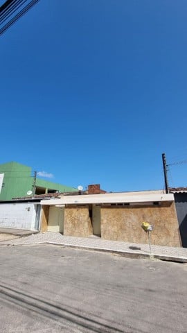 Foto 1 de Casa com 3 Quartos à venda, 200m² em Benedito Bentes, Maceió