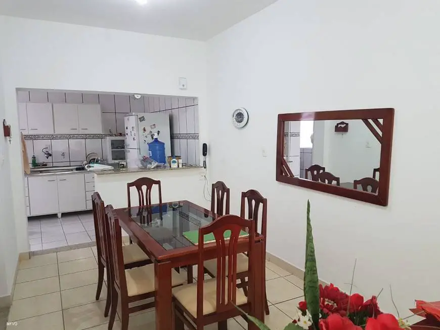 Foto 1 de Casa com 3 Quartos à venda, 150m² em Campo do Galvao, Guaratinguetá