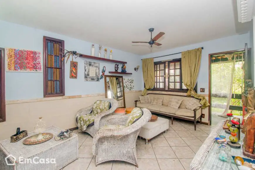 Foto 2 de Casa com 3 Quartos à venda, 400m² em Itaipu, Niterói