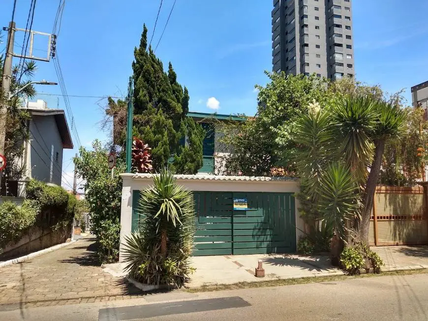 Foto 1 de Casa com 3 Quartos para alugar, 249m² em Pinheiros, São Paulo