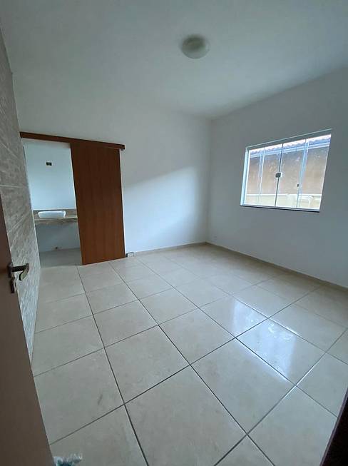 Foto 2 de Casa com 3 Quartos à venda, 62m² em Poço Rico, Juiz de Fora