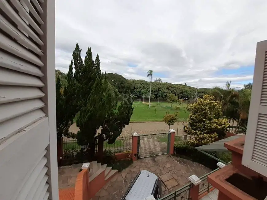 Foto 5 de Casa com 3 Quartos à venda, 210m² em Vila Assunção, Porto Alegre