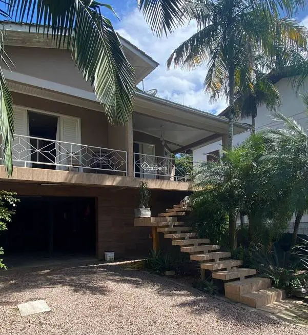 Foto 2 de Casa com 3 Quartos à venda, 180m² em Vila Floresta, Criciúma