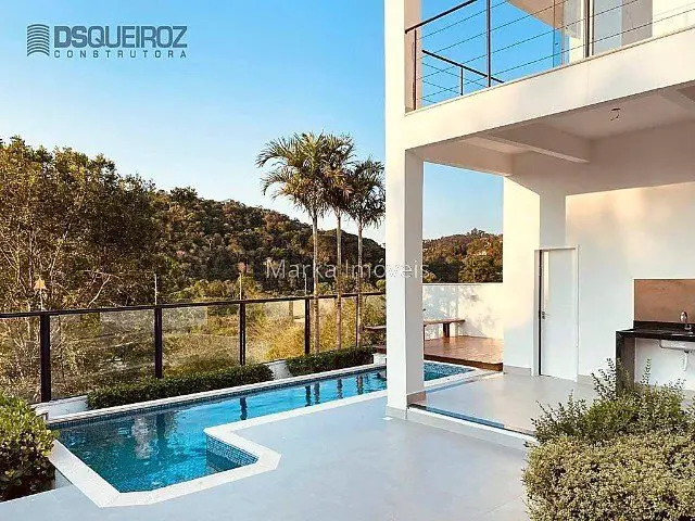 Foto 1 de Casa com 3 Quartos à venda, 300m² em Vina Del Mar, Juiz de Fora