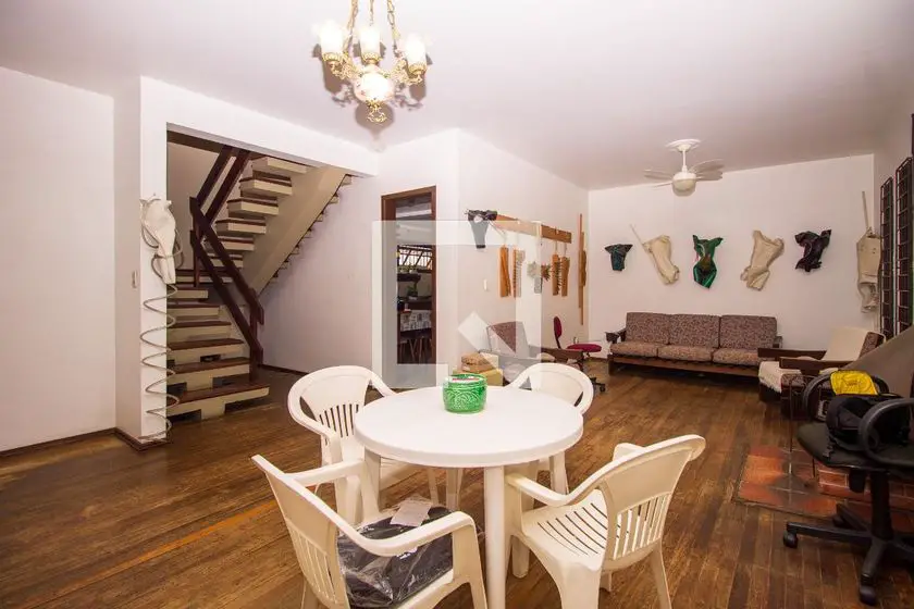 Foto 4 de Casa com 4 Quartos à venda, 328m² em Cavalhada, Porto Alegre